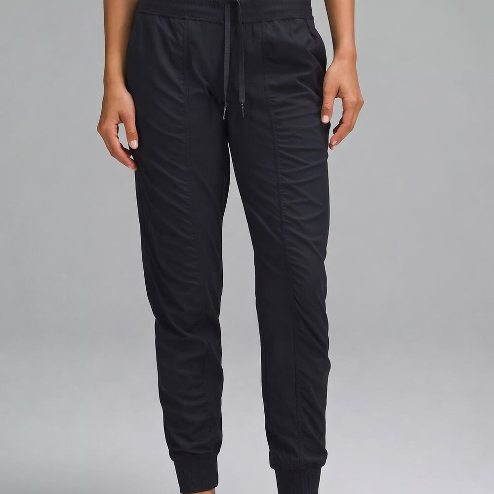 Lululemon Dance Studio Black Mid-Rise Jogger Full Length Size 6 Like New